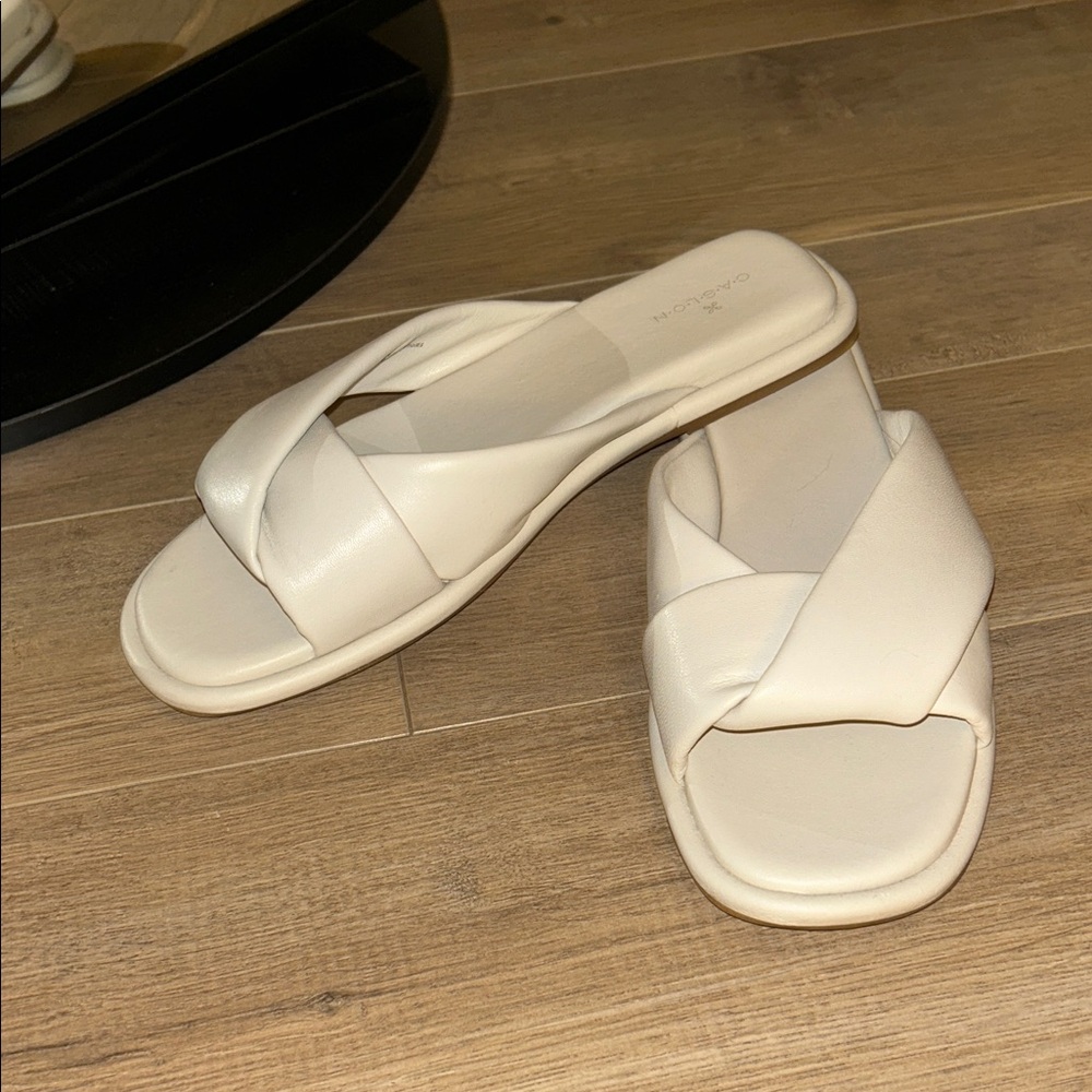 Caslon Cream Leather Padded Crossover Slide Sandals
